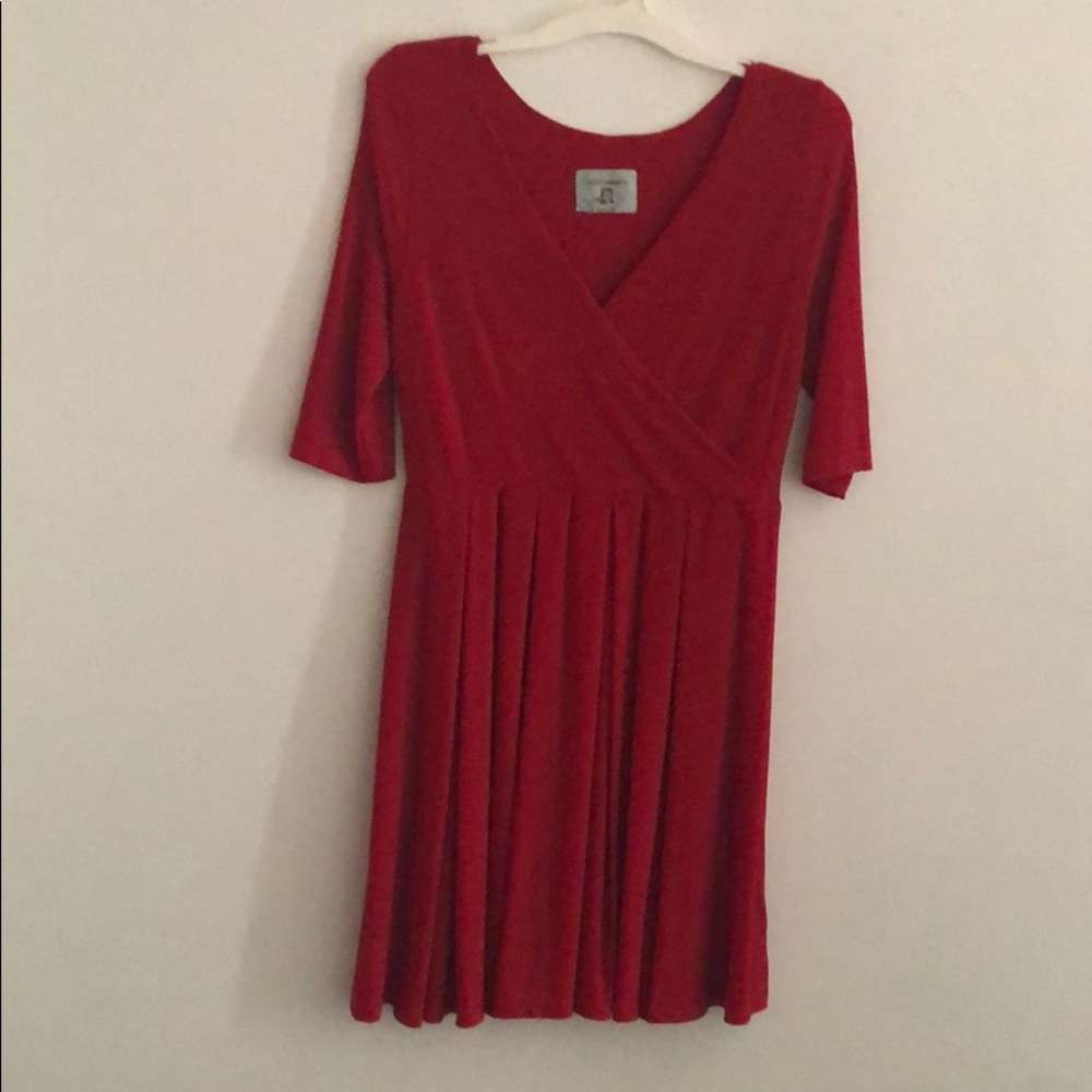 Red pleated wrap